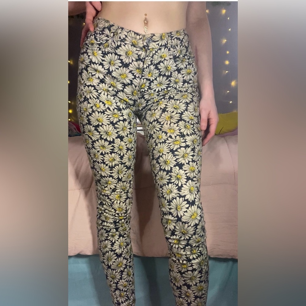 7 For All Man Kind Floral Print Jeans Size- 26 High Rise  Skinny Y2K Aesthetic